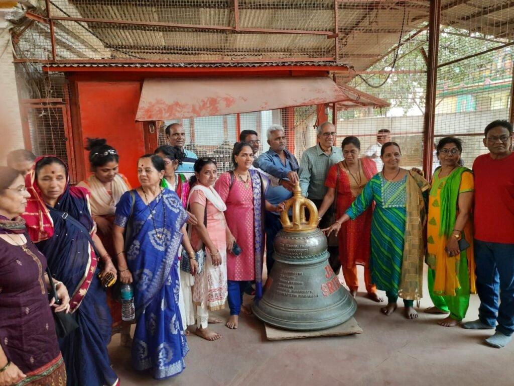 kashi gaya pryag Yatra group photo