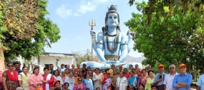 uttarvahini narmada parikrama group photo